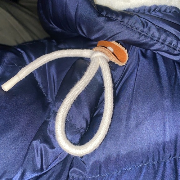 Abercrombie & Fitch down filled puffer coat - Picture 12 of 12